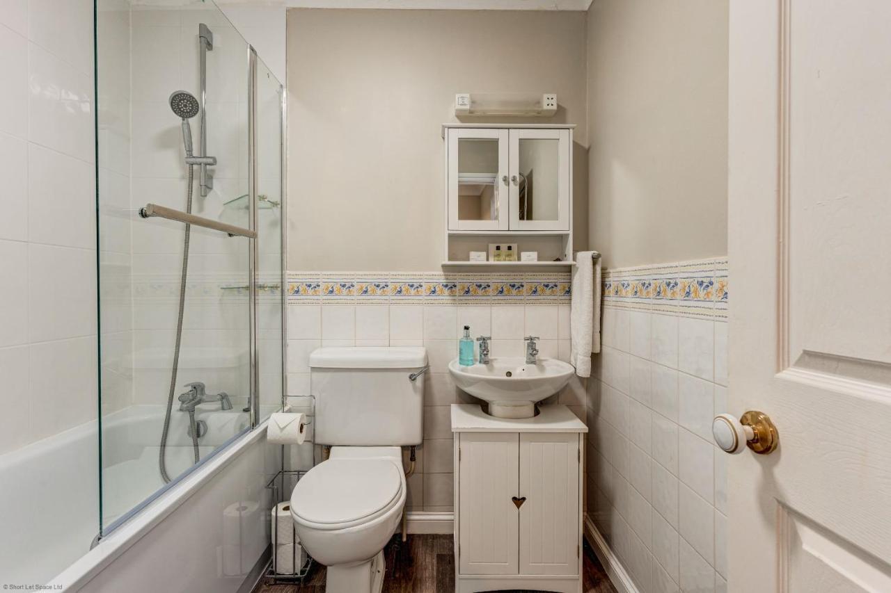 The Didcot White House Villa ภายนอก รูปภาพ