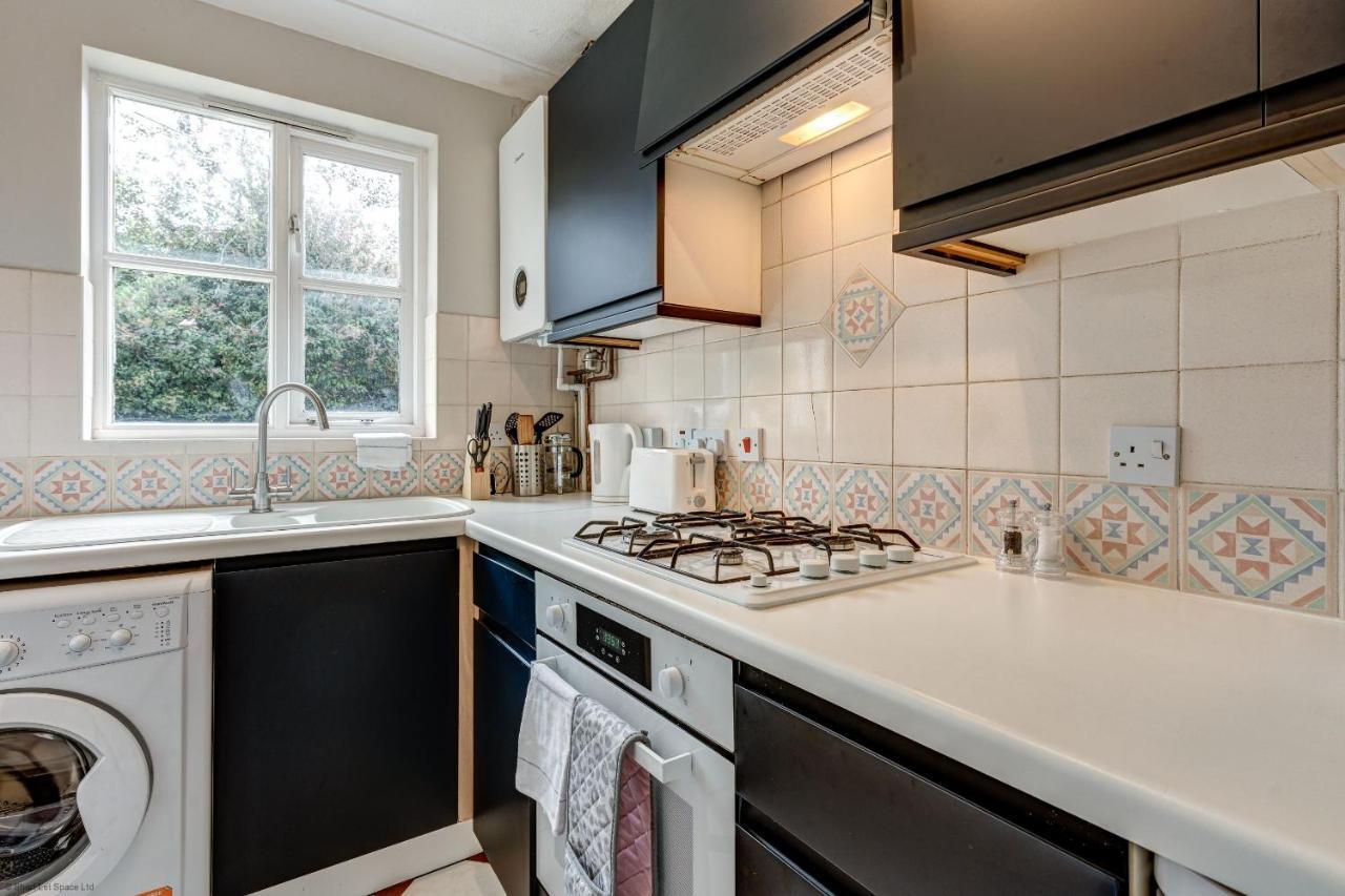 The Didcot White House Villa ภายนอก รูปภาพ