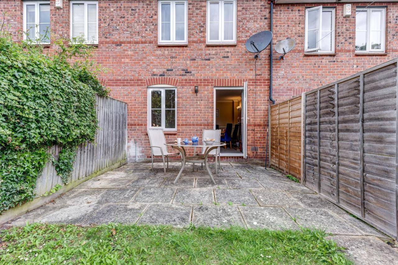 The Didcot White House Villa ภายนอก รูปภาพ
